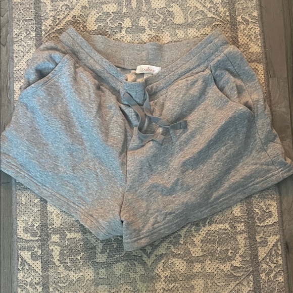 Colsie Heather Gray Lounge Shorts - Picture 1 of 5